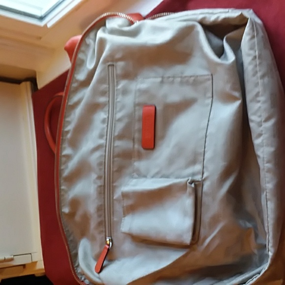 SOLD Michael Kors TravelBag Orange Leather XLarge Bag. Excellent Condition - Picture 12 of 14